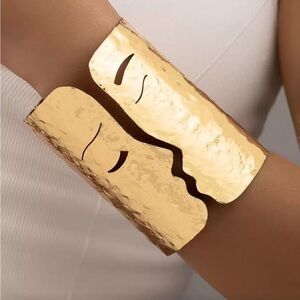 Nocturne Sculpted Face Gold Cuff